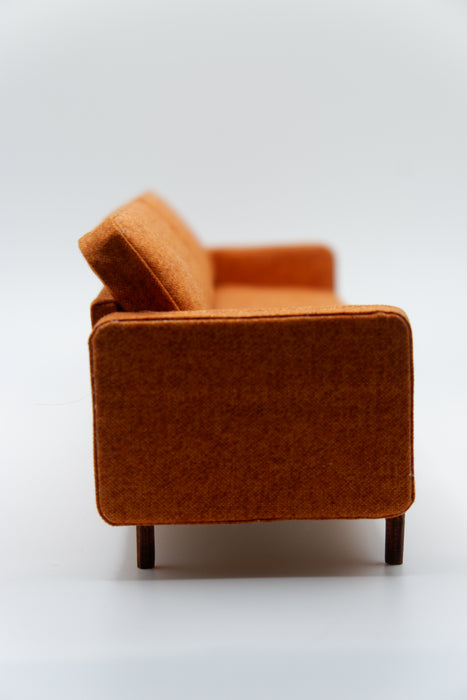 Mid-Century Modern Sofa Kit - 1:12