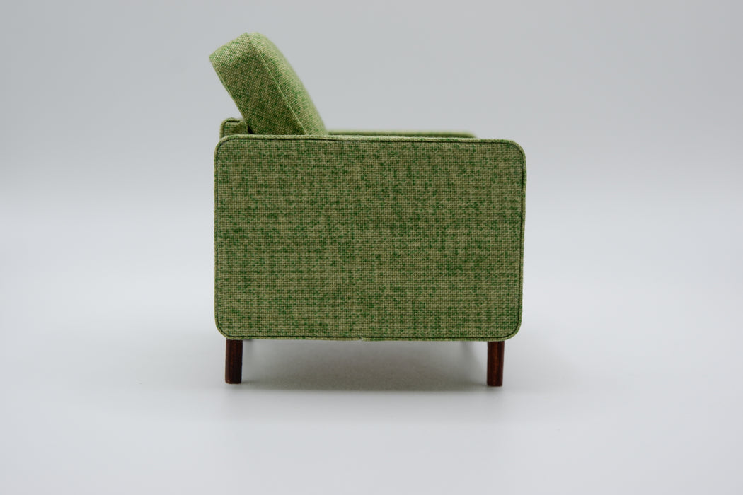 Mid-Century Modern Armchair Kit - 1:12